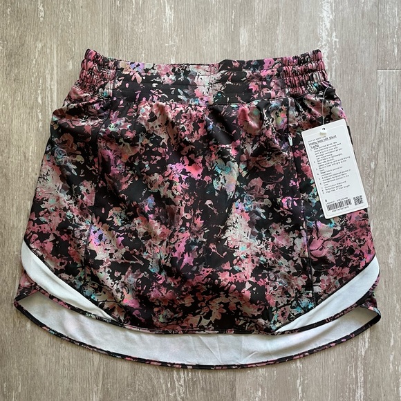 lululemon athletica Pants - Lululemon Hotty Hot High-Rise Skirt LONG - Stencil Blossom Red Multi